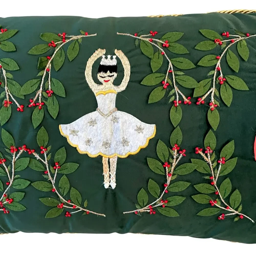Vista Home Fashion nutcracker embroidered